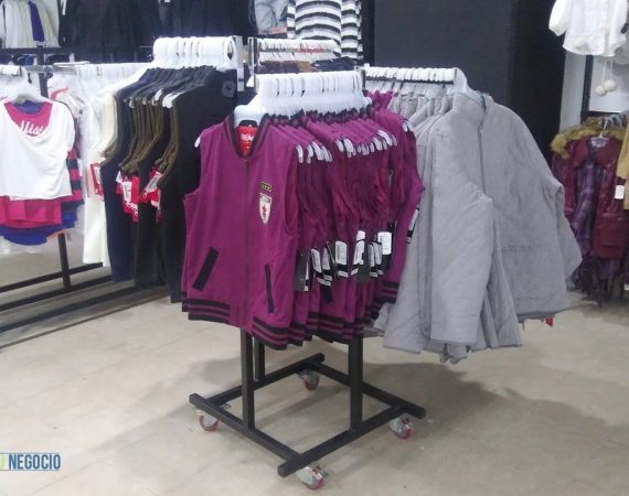 mueblesparanegociorakstiendaropa16
